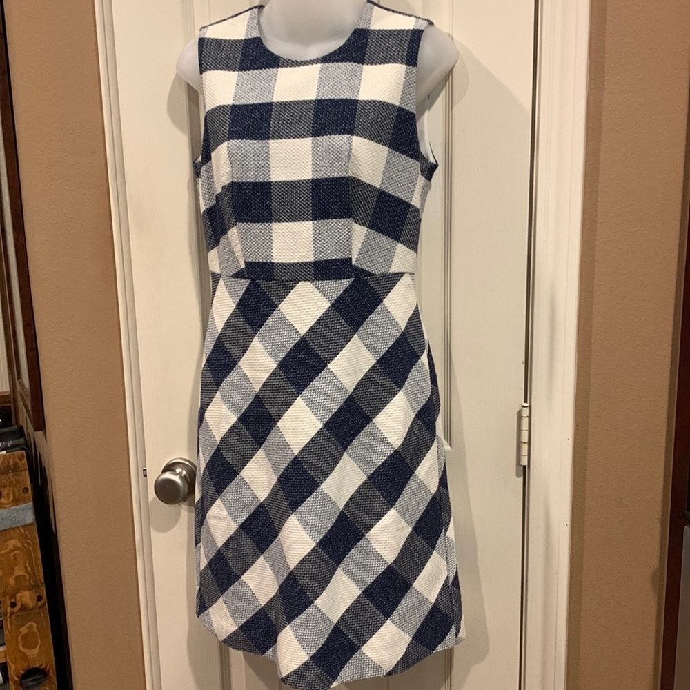 Ann Taylor navy and off-white dress. Sz 4